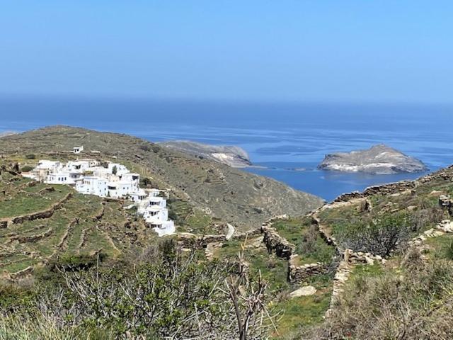 Serenity Living Platia, Tinos Esterno foto